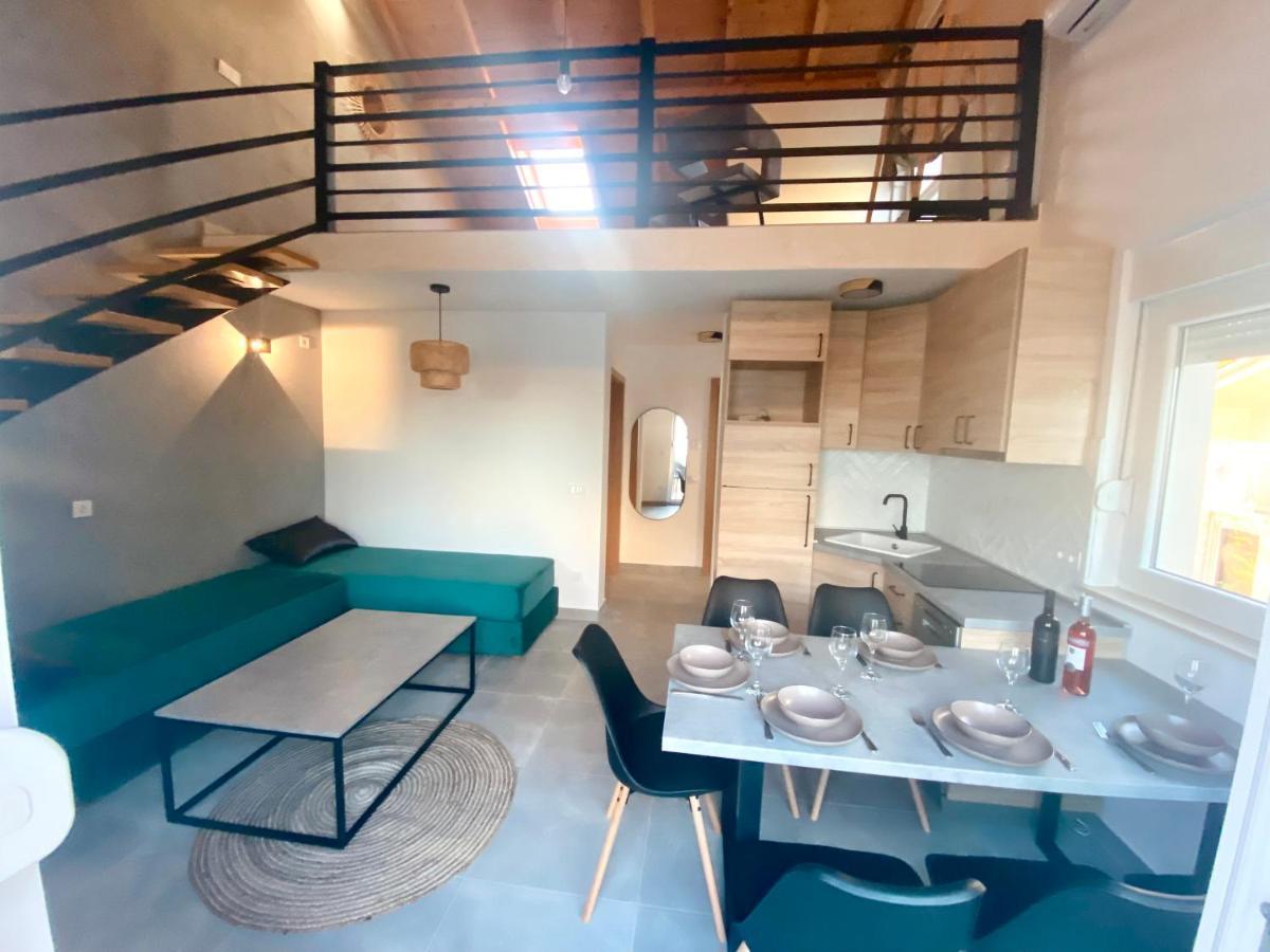 Gajac Apartment House Gaia מראה חיצוני תמונה
