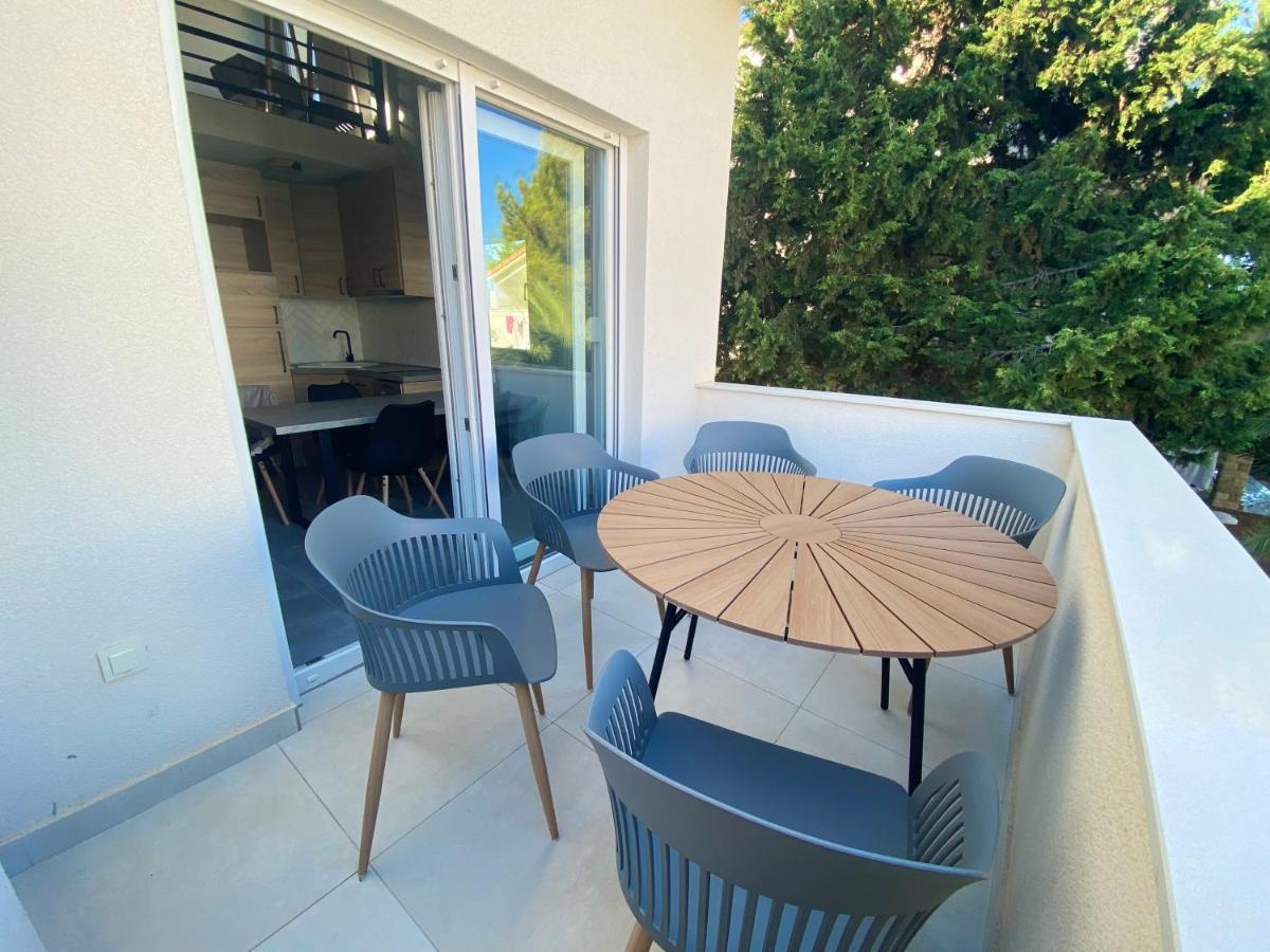 Gajac Apartment House Gaia מראה חיצוני תמונה