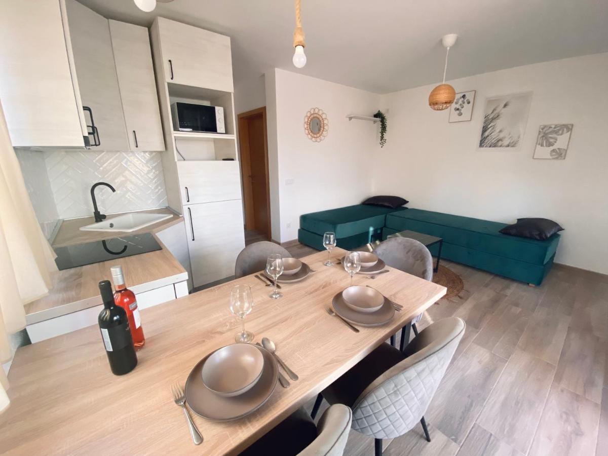 Gajac Apartment House Gaia מראה חיצוני תמונה