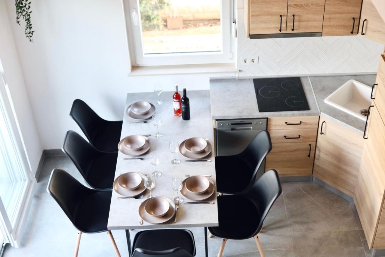 Gajac Apartment House Gaia מראה חיצוני תמונה